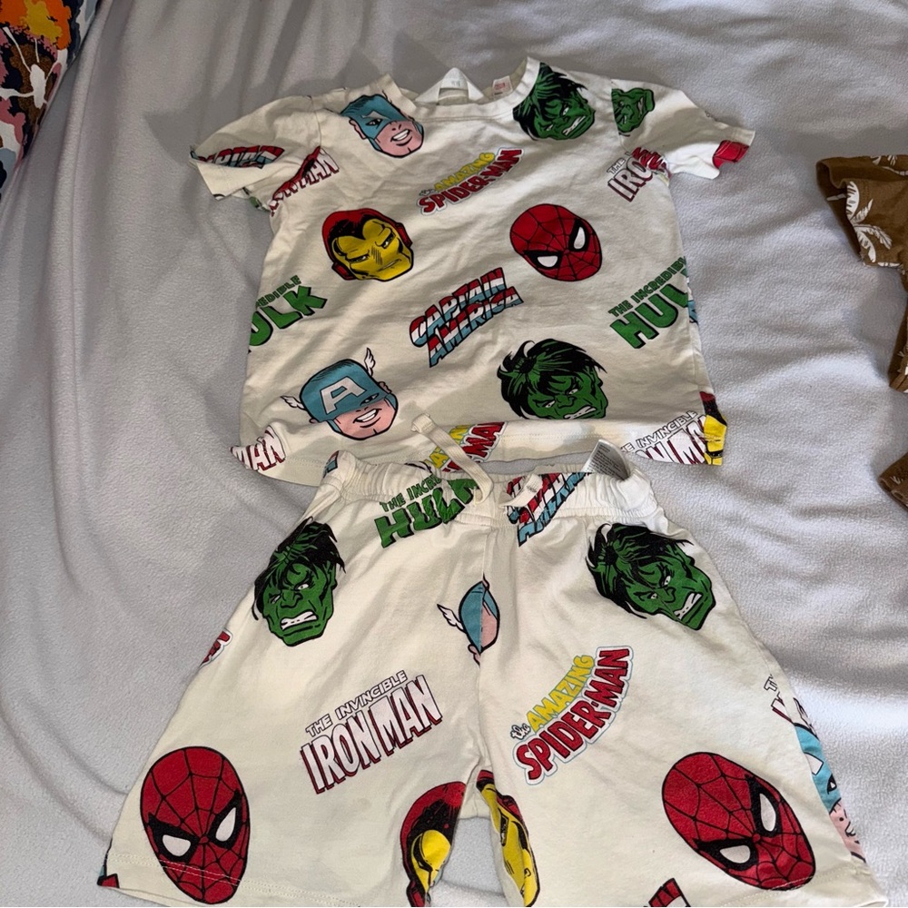 Boys size 5 Matching Set of shirt and shorts BUNDLE of 4 - Picture 6 of 6